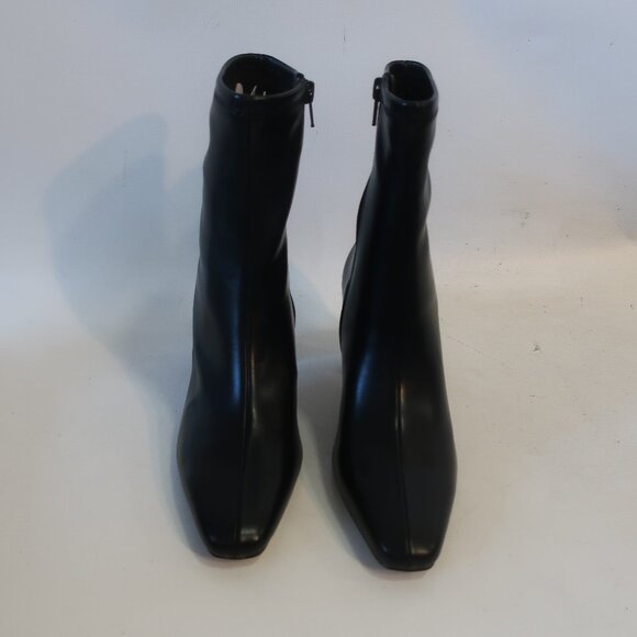 NWOB Womens Steve Madden Willah Black Faux Leather Ankle Zip Heeled Booties 7 - Picture 7 of 14
